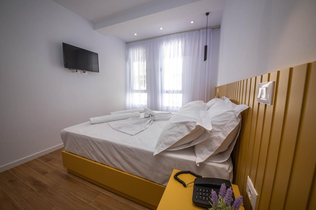 Hesperus Hotel Vlorë Extérieur photo
